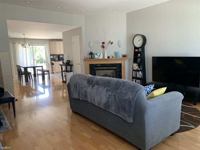 Foto del edificio - 3 br, 2 bath House - 948 Anna Street