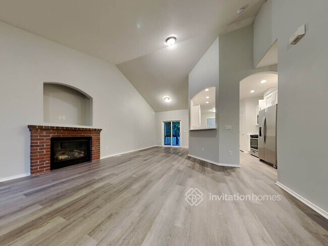 Building Photo - 1321 Lybarger St SE
