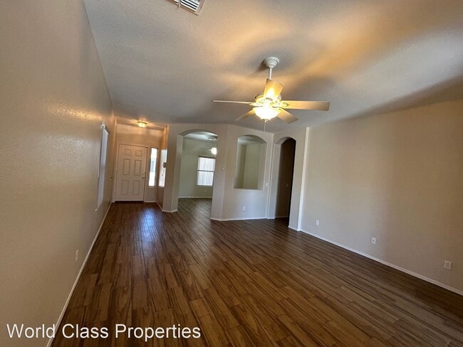 Building Photo - 3 br, 2 bath House - 11945 W Madison St