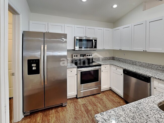 Foto del edificio - 312 116th St E