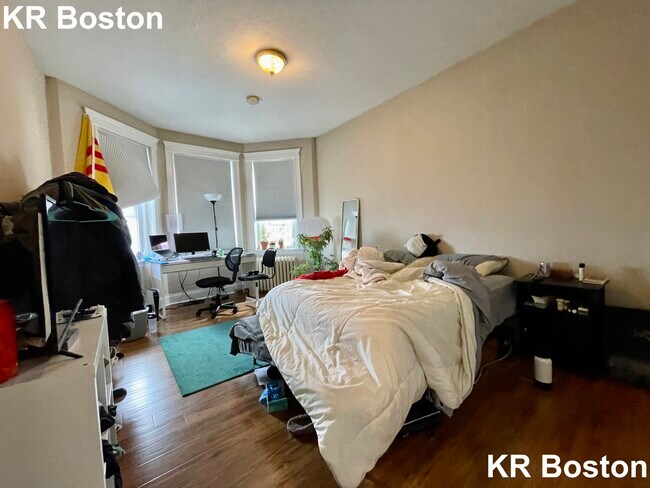 Foto del edificio - 1148 Commonwealth Ave