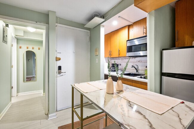 Foto del edificio - 250 E 33rd St