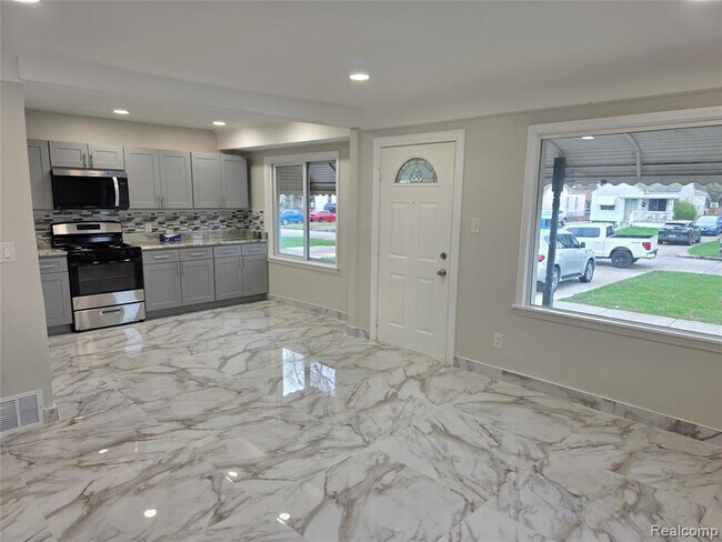 Foto del edificio - 7249 Silvery Ln