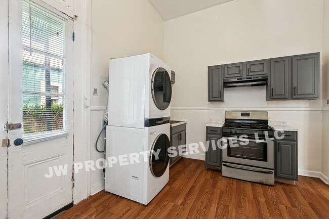 Foto del edificio - 2332 Ursulines Ave