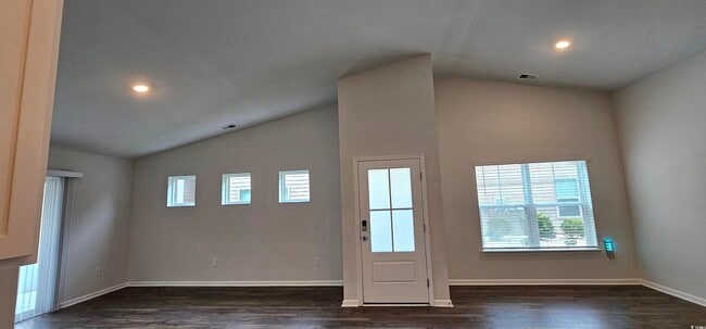 Building Photo - 7005 River Brg Ct