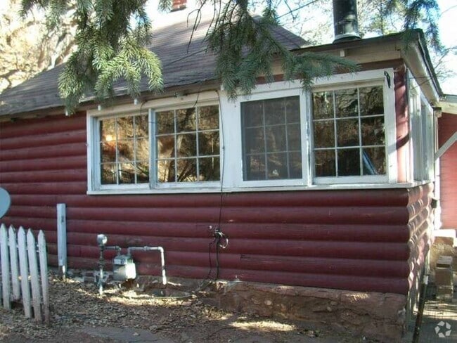 Building Photo - 352 Ruxton Ave