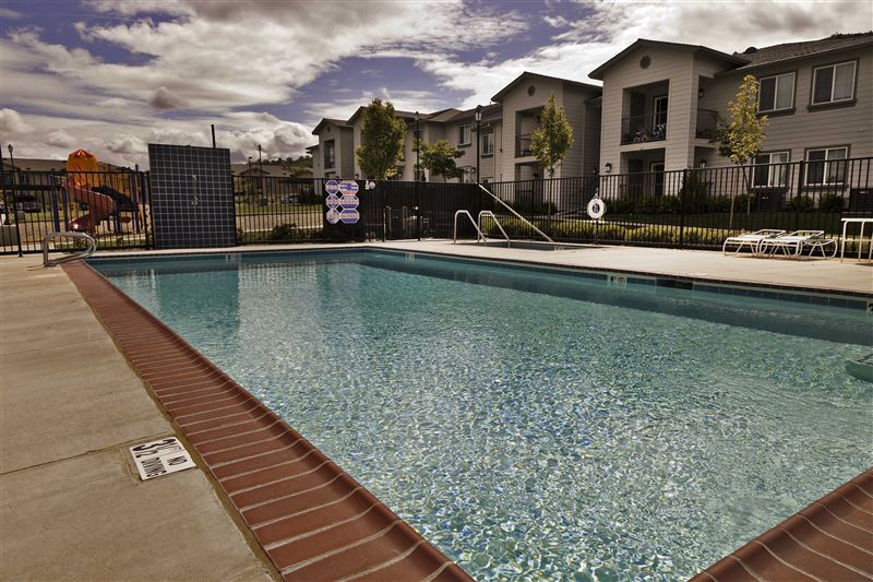 Primary Photo - 400 N Foothill Dr