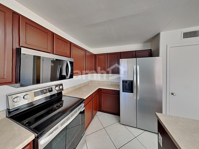 Foto del edificio - 3531 N 105th Ln