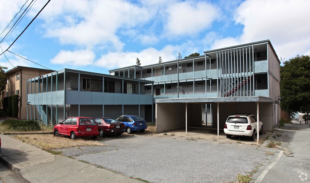 Building Photo - Bel-clair Apartments