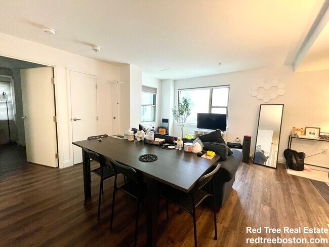 Foto del edificio - 888 Washington St