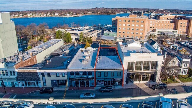 Foto del edificio - 37 E Front St