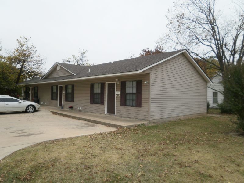 Primary Photo - Nicely finished 2 Bedroom