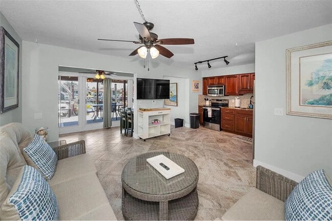 Building Photo - 2685 St Joseph Dr