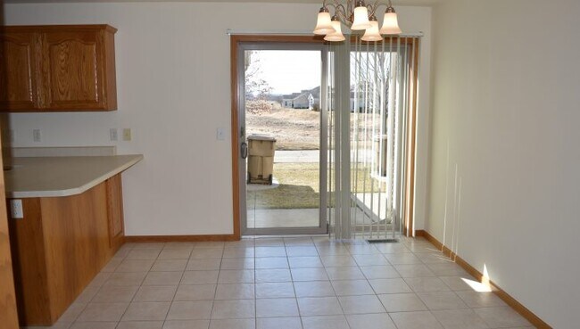 Building Photo - 7001 East Pass