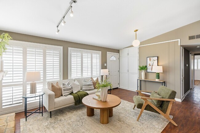 Foto del edificio - 1001 Coffey Ct