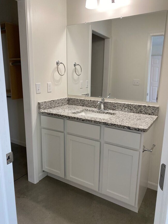 Foto del edificio - 1514 N Madison Ave