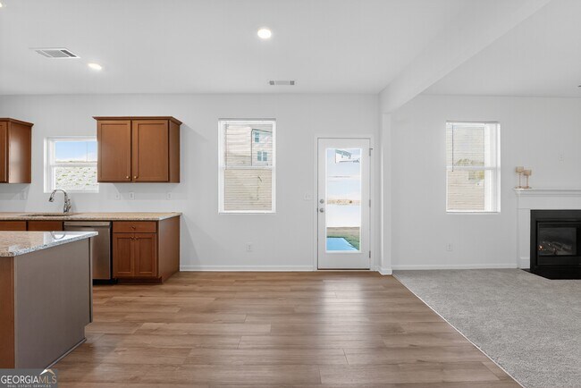 Foto del edificio - 233 Bloomfield Cir