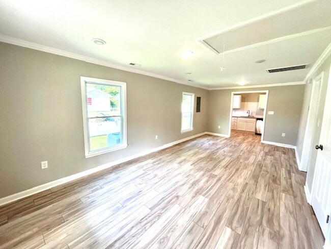 Foto del edificio - Charming 2 Bedroom Home in North Huntsvill...