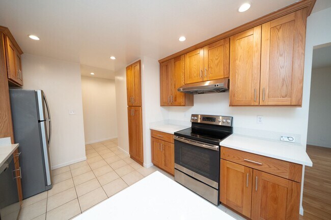 Building Photo - 3537 Rhoda Avenue