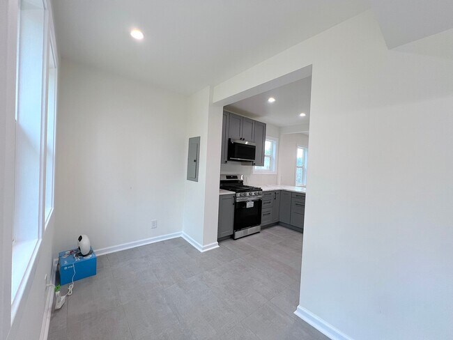 Foto del edificio - 3783 Maxwell St