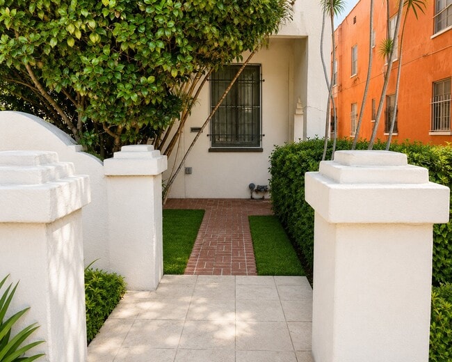 Photo - 1452 S Sherbourne Dr (Los Angeles, CA) Apartment