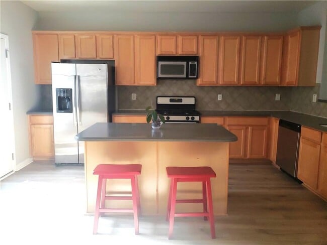 Foto del edificio - 6148 Indian Wood Cir