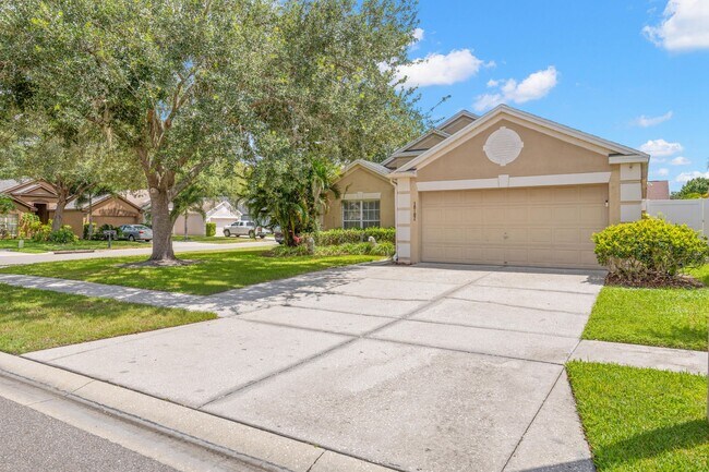 Foto del edificio - 18102 Leafwood Cir