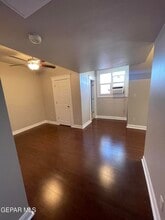 Building Photo - 521 W Missouri Ave