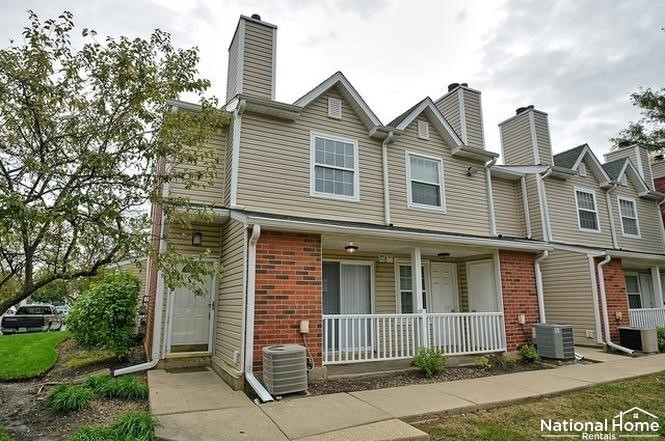 Primary Photo - 1271 Wyndham Lane Unit 104