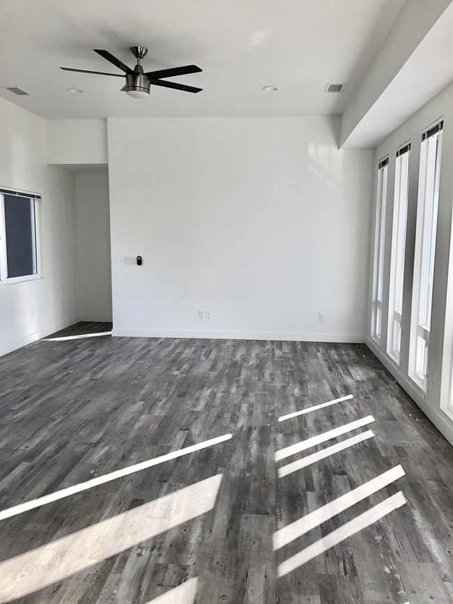 Building Photo - 142 Navajo Dr