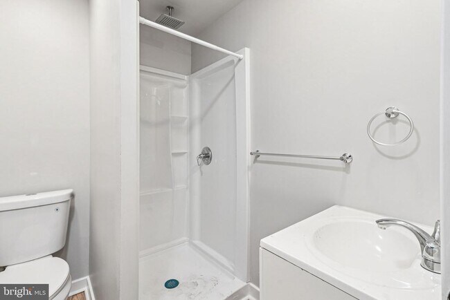 Foto del edificio - 2553 E Somerset St