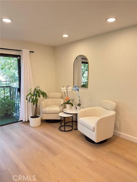 Foto del edificio - 11311 Tampa Ave