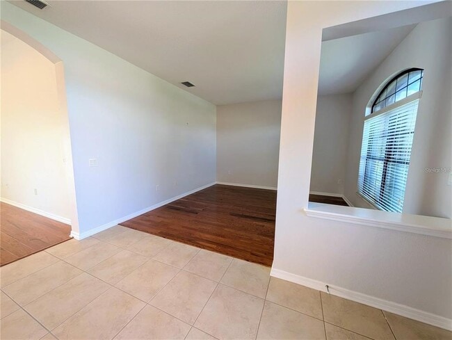 Building Photo - 5303 Moon Shell Dr