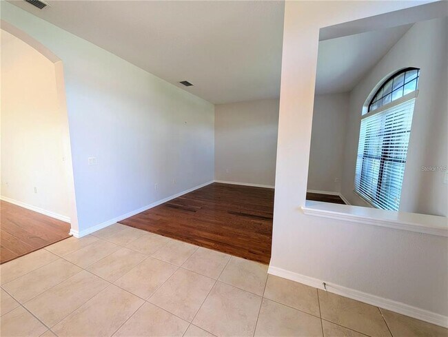 Foto del edificio - 5303 Moon Shell Dr