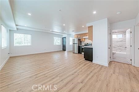 Foto del edificio - 10424 Graham Ave