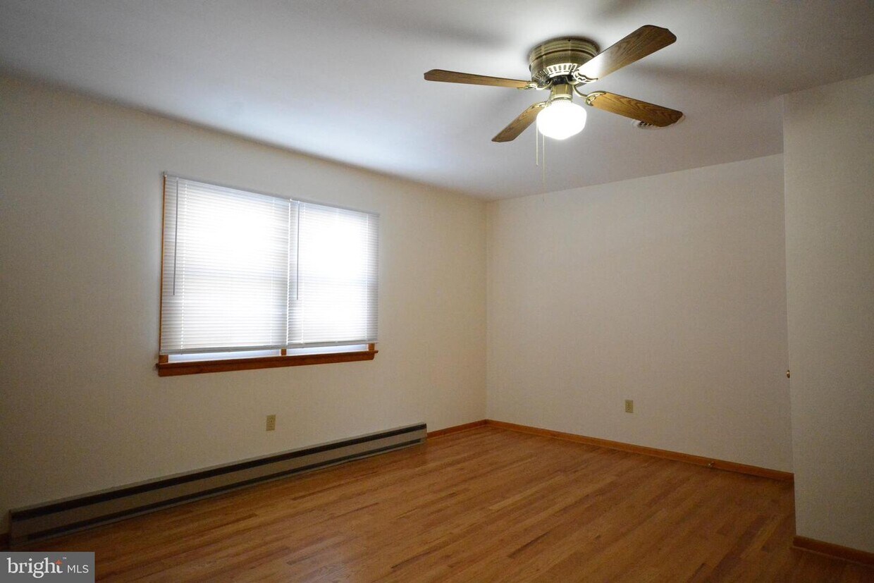 101 Dogwood Ave, Thurmont, MD 21788 House for Rent in Thurmont, MD