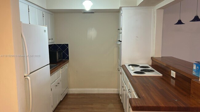 Foto del edificio - 11855 NE 19th Dr