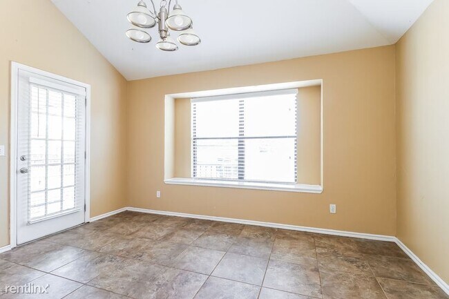 Building Photo - 4 br, 2.5 bath House - 1905 Fair Meadow Dr