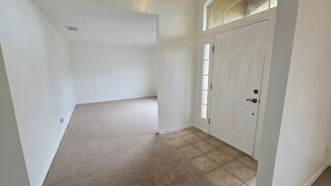 Building Photo - Spacious Haines City Retreat - For Rent Now!