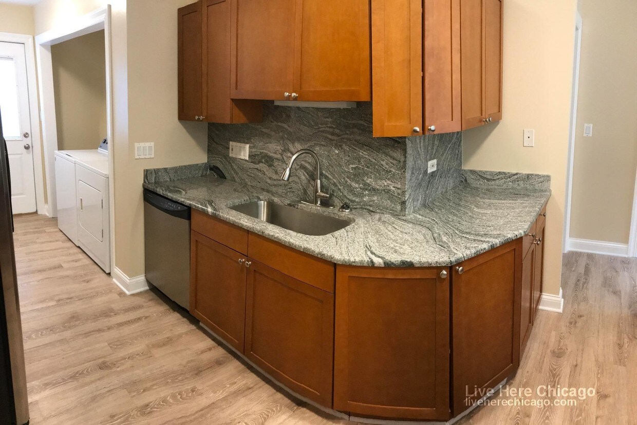 Foto principal - 2800 N Lincoln Ave