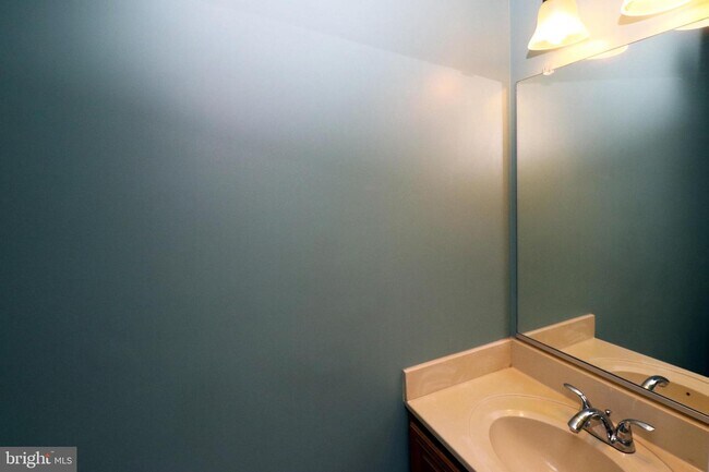 Building Photo - 10206 Feaga Farm Ct