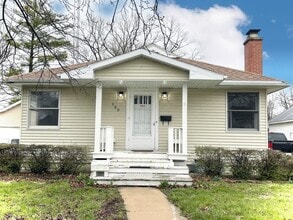Building Photo - 160 N Cross St