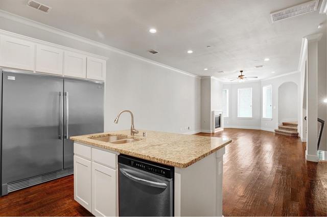 Foto del edificio - 4111 Rawlins St