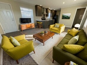 Building Photo - 38054 Versailles St