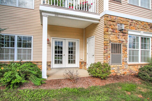 Building Photo - 702 Eden Terrace