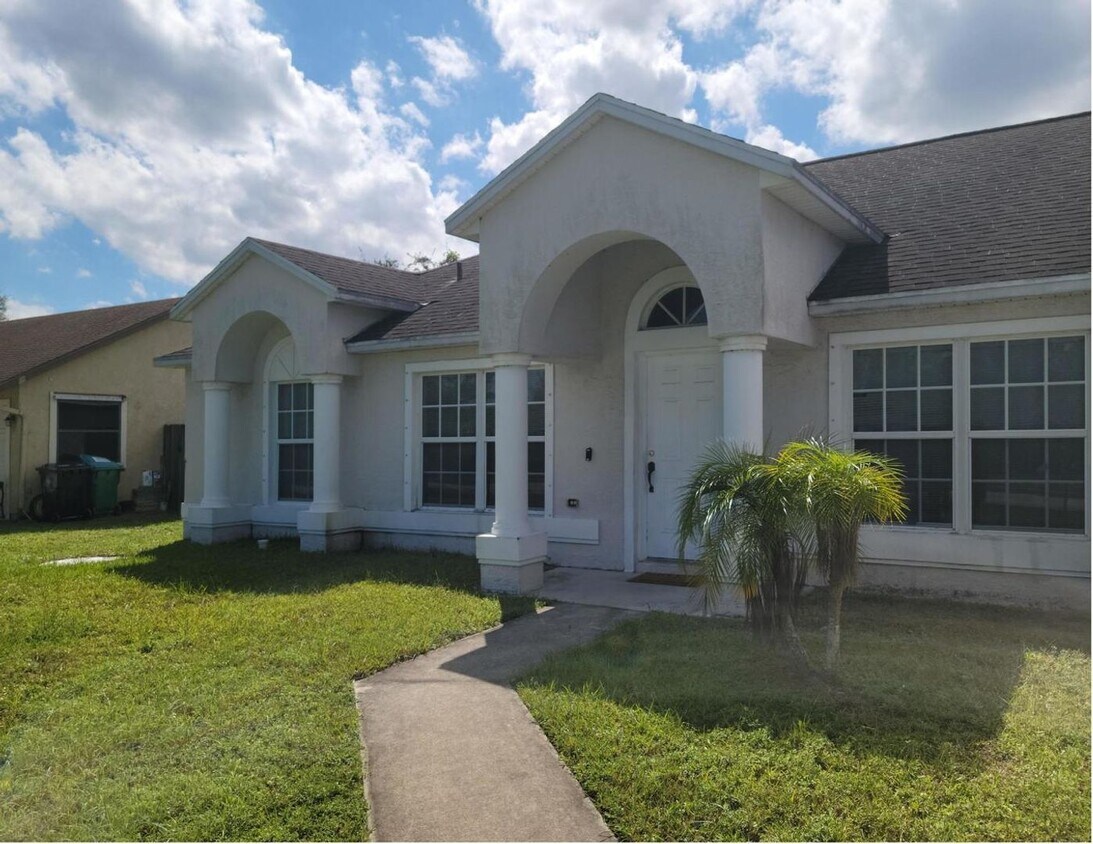 2310 SW Cameo Blvd, Port Saint Lucie, FL 34953 House Rental in Port