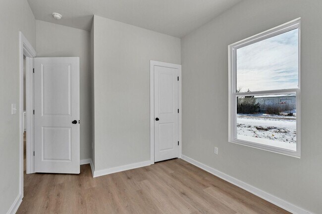 Foto del edificio - Now Leasing – Brand New Duplex in Haysville