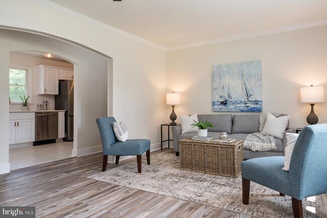 Foto del edificio - 5778 Shady Side Rd