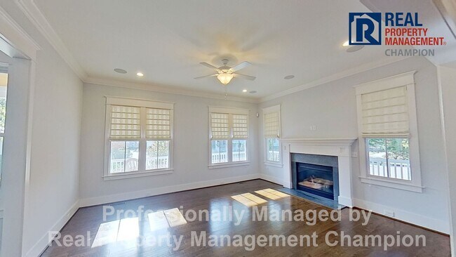 Foto del edificio - Exquisite Executive Home in Autumn Hall