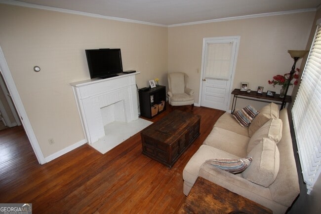 Foto del edificio - 222 Beechwood Cir